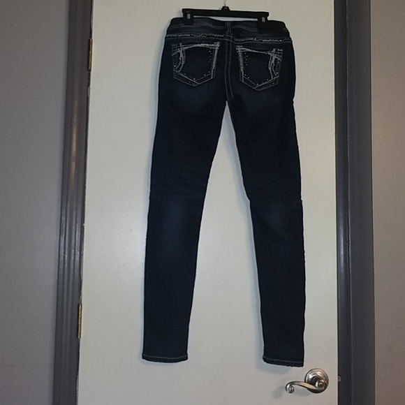 Jeans - Picture 3 of 4